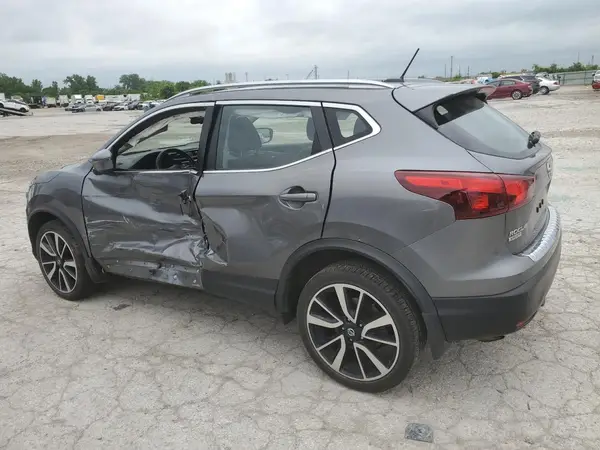 JN1BJ1CR6HW143892 2017 NISSAN ROGUE - Image 2