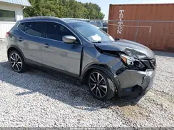 JN1BJ1CR6JW200792 2018 NISSAN ROGUE