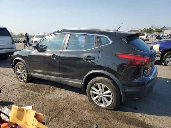 JN1BJ1CR6JW202011 2018 NISSAN ROGUE - Image 2