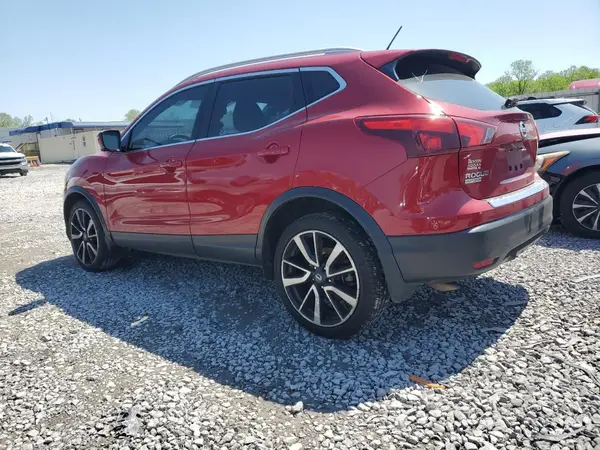 JN1BJ1CR6JW208245 2018 NISSAN ROGUE - Image 2