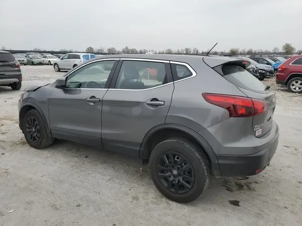 JN1BJ1CR6JW250737 2018 NISSAN ROGUE - Image 2