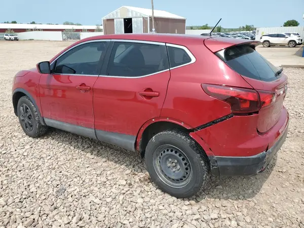 JN1BJ1CR6JW261379 2018 NISSAN ROGUE - Image 2