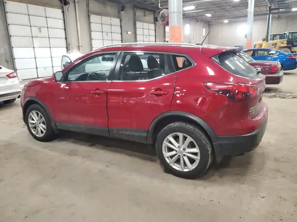 JN1BJ1CR6JW266601 2018 NISSAN ROGUE - Image 2