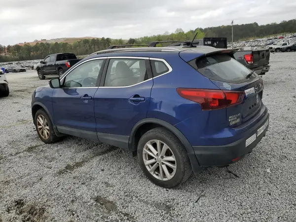 JN1BJ1CR6JW266744 2018 NISSAN ROGUE - Image 2