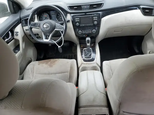 JN1BJ1CR6JW266744 2018 NISSAN ROGUE - Image 8
