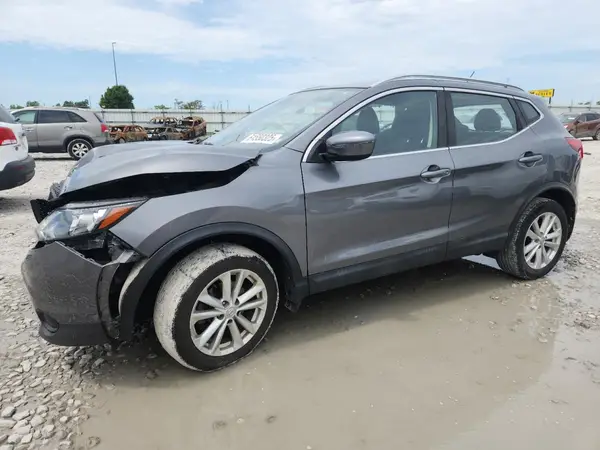 JN1BJ1CR6JW267960 2018 NISSAN ROGUE - Image 1