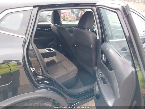 JN1BJ1CR6JW281776 2018 NISSAN ROGUE - Image 8