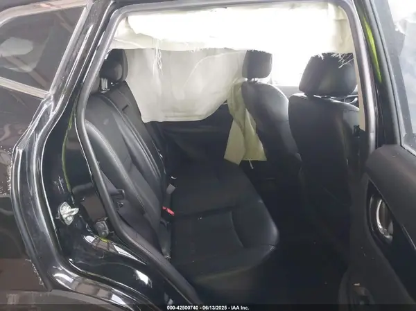 JN1BJ1CR6JW281941 2018 NISSAN ROGUE - Image 8