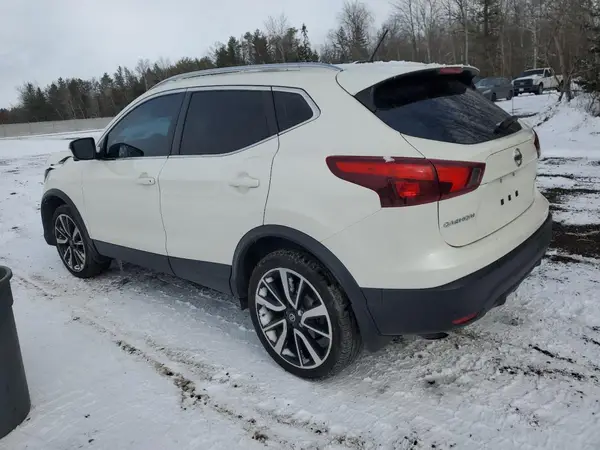 JN1BJ1CR6KW331125 2019 NISSAN ROGUE - Image 2