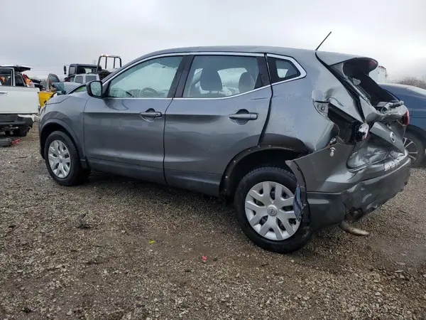 JN1BJ1CR6KW338060 2019 NISSAN ROGUE - Image 2