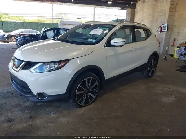 JN1BJ1CR6KW340777 2019 NISSAN ROGUE - Image 2