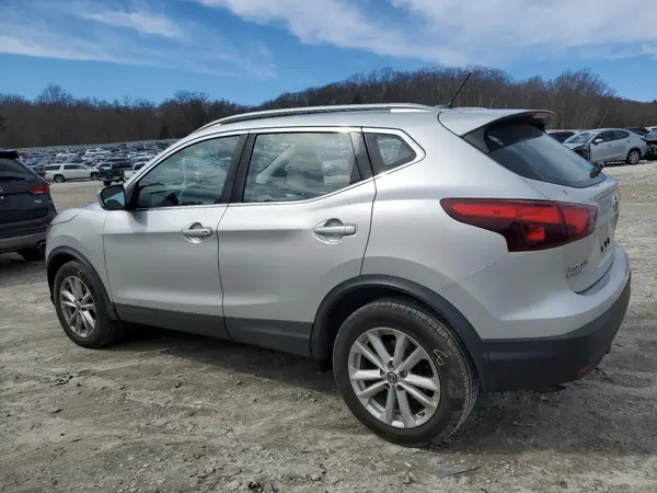 JN1BJ1CR6KW349558 2019 NISSAN ROGUE - Image 2