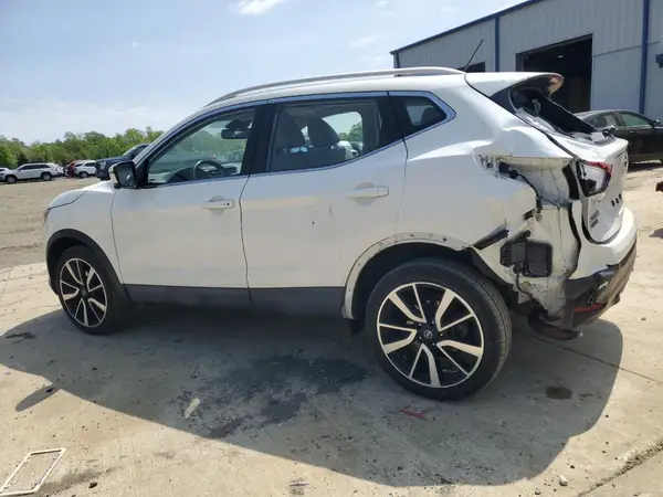 JN1BJ1CR6KW629674 2019 NISSAN ROGUE - Image 2
