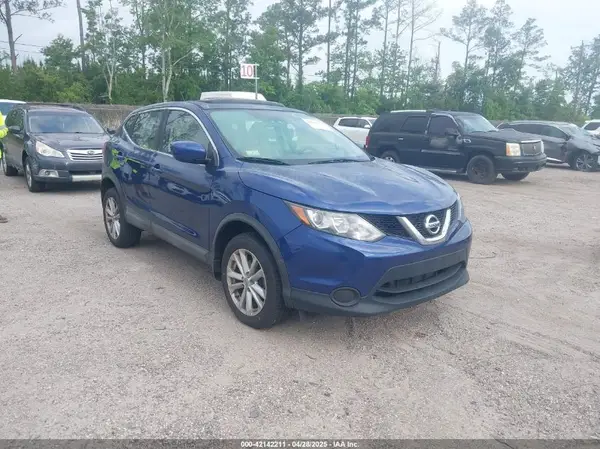 JN1BJ1CR7HW101392 2017 NISSAN ROGUE - Image 1