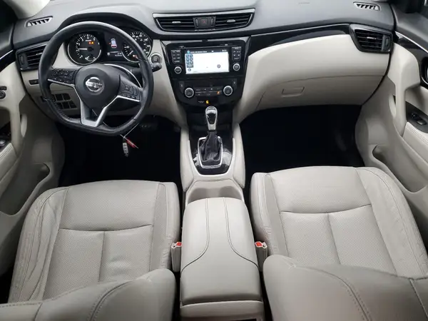 JN1BJ1CR7HW109413 2017 NISSAN ROGUE - Image 8
