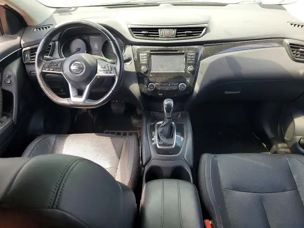 JN1BJ1CR7HW110416 2017 NISSAN ROGUE - Image 8