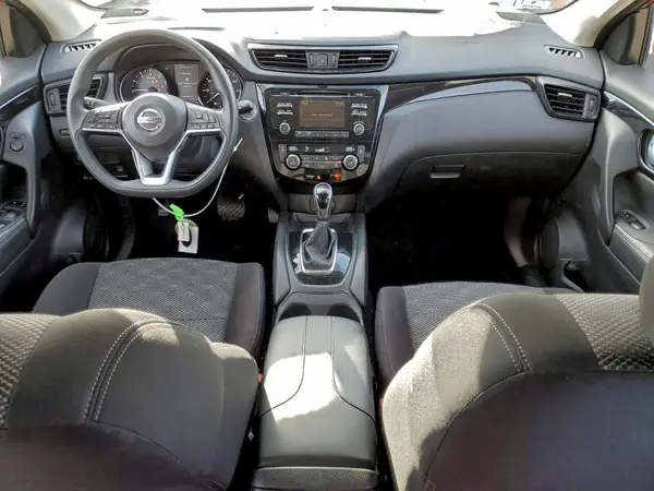 JN1BJ1CR7HW113607 2017 NISSAN ROGUE - Image 8