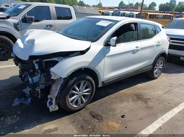JN1BJ1CR7HW118399 2017 NISSAN ROGUE - Image 2