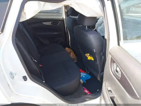 JN1BJ1CR7HW118399 2017 NISSAN ROGUE - Image 8