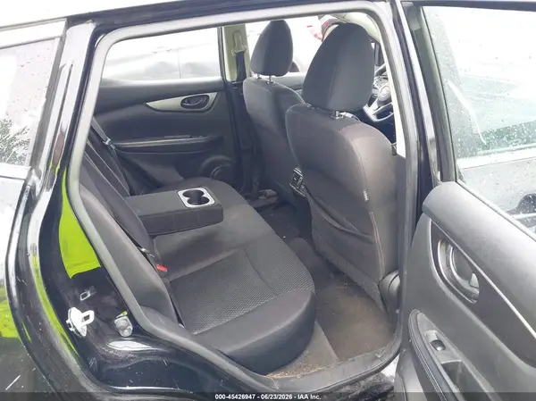 JN1BJ1CR7HW121920 2017 NISSAN ROGUE - Image 8