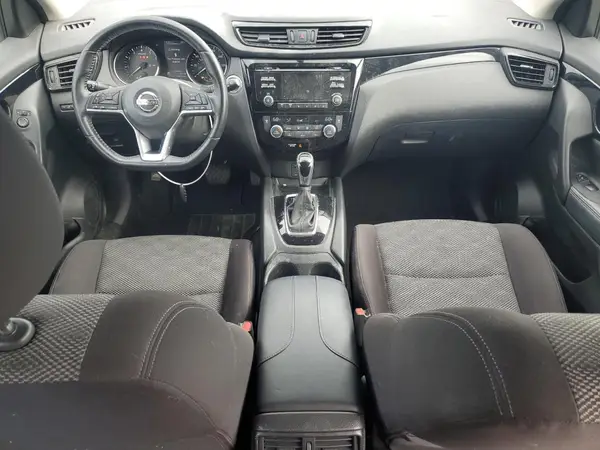JN1BJ1CR7HW127698 2017 NISSAN ROGUE - Image 8