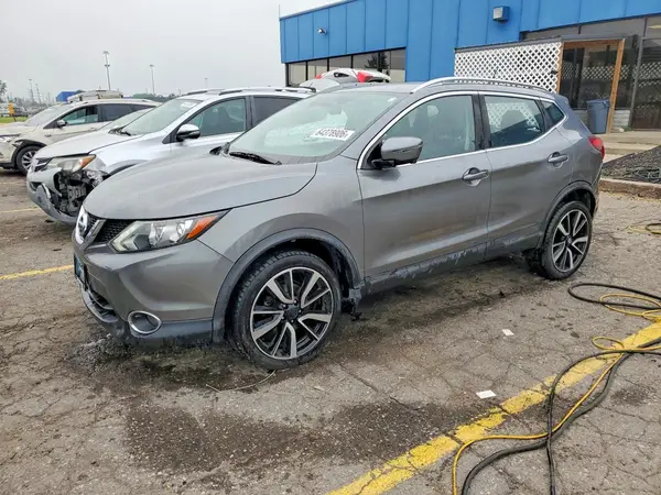 JN1BJ1CR7HW132903 2017 NISSAN ROGUE - Image 1