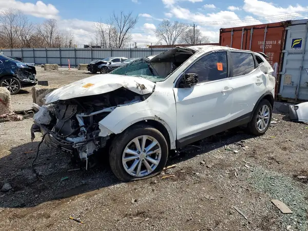 JN1BJ1CR7HW135719 2017 NISSAN ROGUE - Image 1