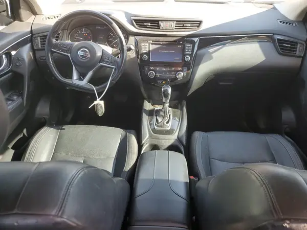 JN1BJ1CR7HW138264 2017 NISSAN ROGUE - Image 8