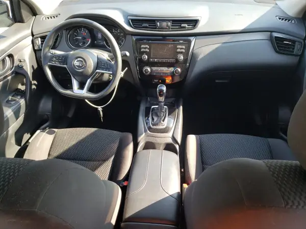 JN1BJ1CR7HW139544 2017 NISSAN ROGUE - Image 8