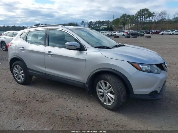 JN1BJ1CR7HW141374 2017 NISSAN ROGUE - Image 1