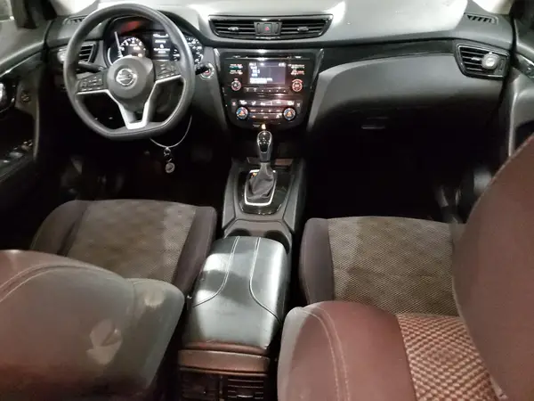 JN1BJ1CR7HW142038 2017 NISSAN ROGUE - Image 8