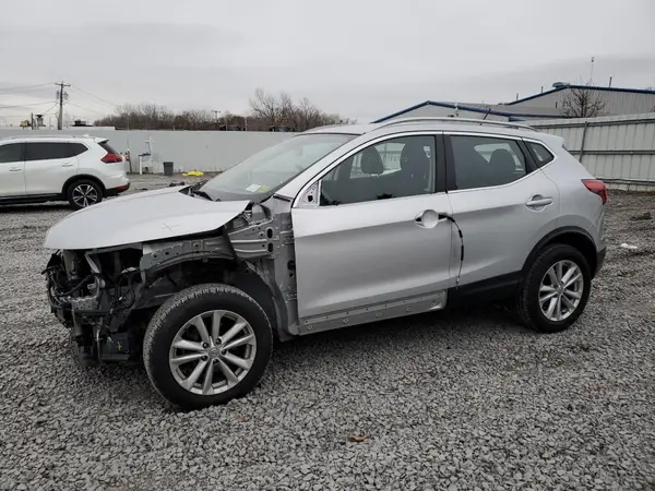 JN1BJ1CR7HW143125 2017 NISSAN ROGUE - Image 1