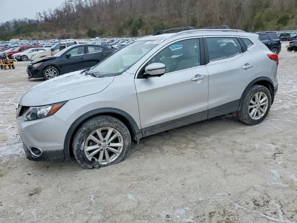 JN1BJ1CR7JW204429 2018 NISSAN ROGUE - Image 1