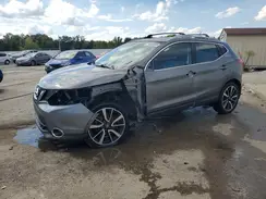 JN1BJ1CR7JW208299 2018 NISSAN ROGUE