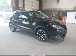 JN1BJ1CR7JW210571 2018 NISSAN ROGUE