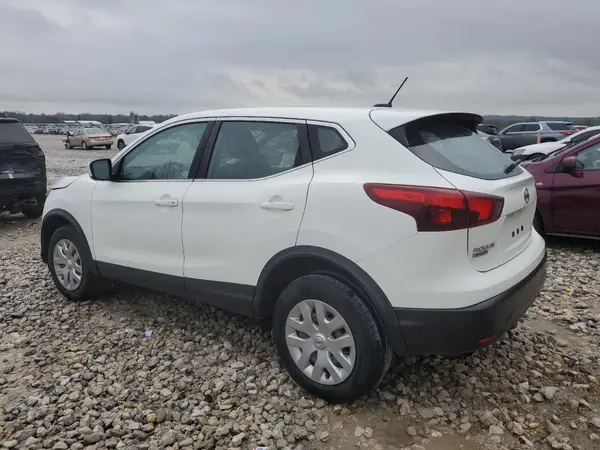 JN1BJ1CR7JW250665 2018 NISSAN ROGUE - Image 2