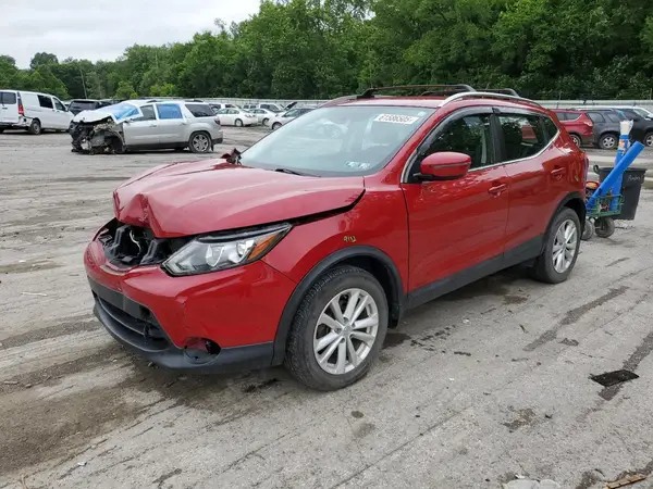 JN1BJ1CR7JW252299 2018 NISSAN ROGUE - Image 1