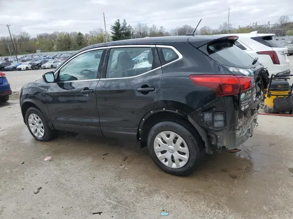 JN1BJ1CR7JW257020 2018 NISSAN ROGUE - Image 2