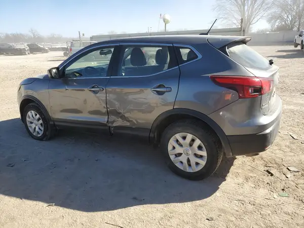 JN1BJ1CR7JW263853 2018 NISSAN ROGUE - Image 2