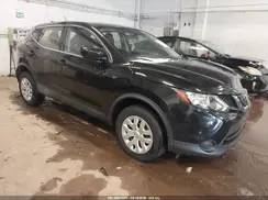 JN1BJ1CR7JW266400 2018 NISSAN ROGUE