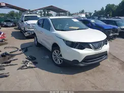 JN1BJ1CR7JW268017 2018 NISSAN ROGUE