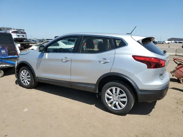 JN1BJ1CR7JW280815 2018 NISSAN ROGUE - Image 2