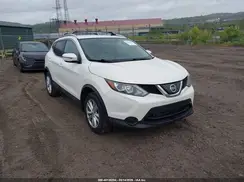 JN1BJ1CR7JW281656 2018 NISSAN ROGUE