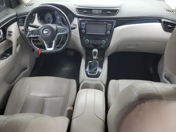 JN1BJ1CR7JW282967 2018 NISSAN ROGUE - Image 8