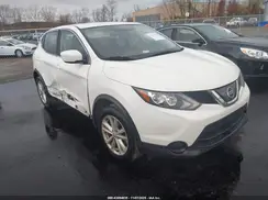 JN1BJ1CR7JW287229 2018 NISSAN ROGUE