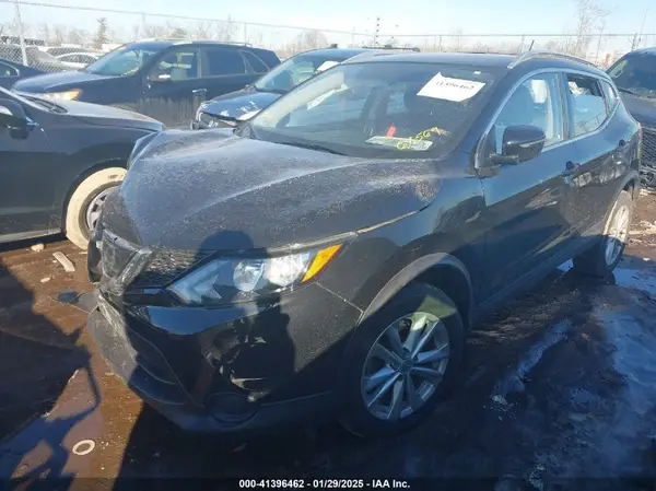 JN1BJ1CR7JW289031 2018 NISSAN ROGUE - Image 2