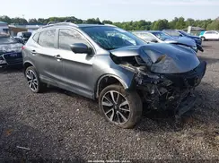 JN1BJ1CR7JW292222 2018 NISSAN ROGUE