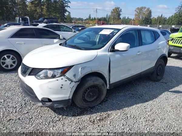 JN1BJ1CR7KW339122 2019 NISSAN ROGUE - Image 2
