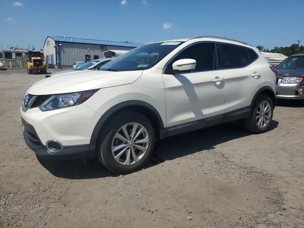 JN1BJ1CR8HW105807 2017 NISSAN ROGUE - Image 1