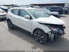 JN1BJ1CR8HW108058 2017 NISSAN ROGUE